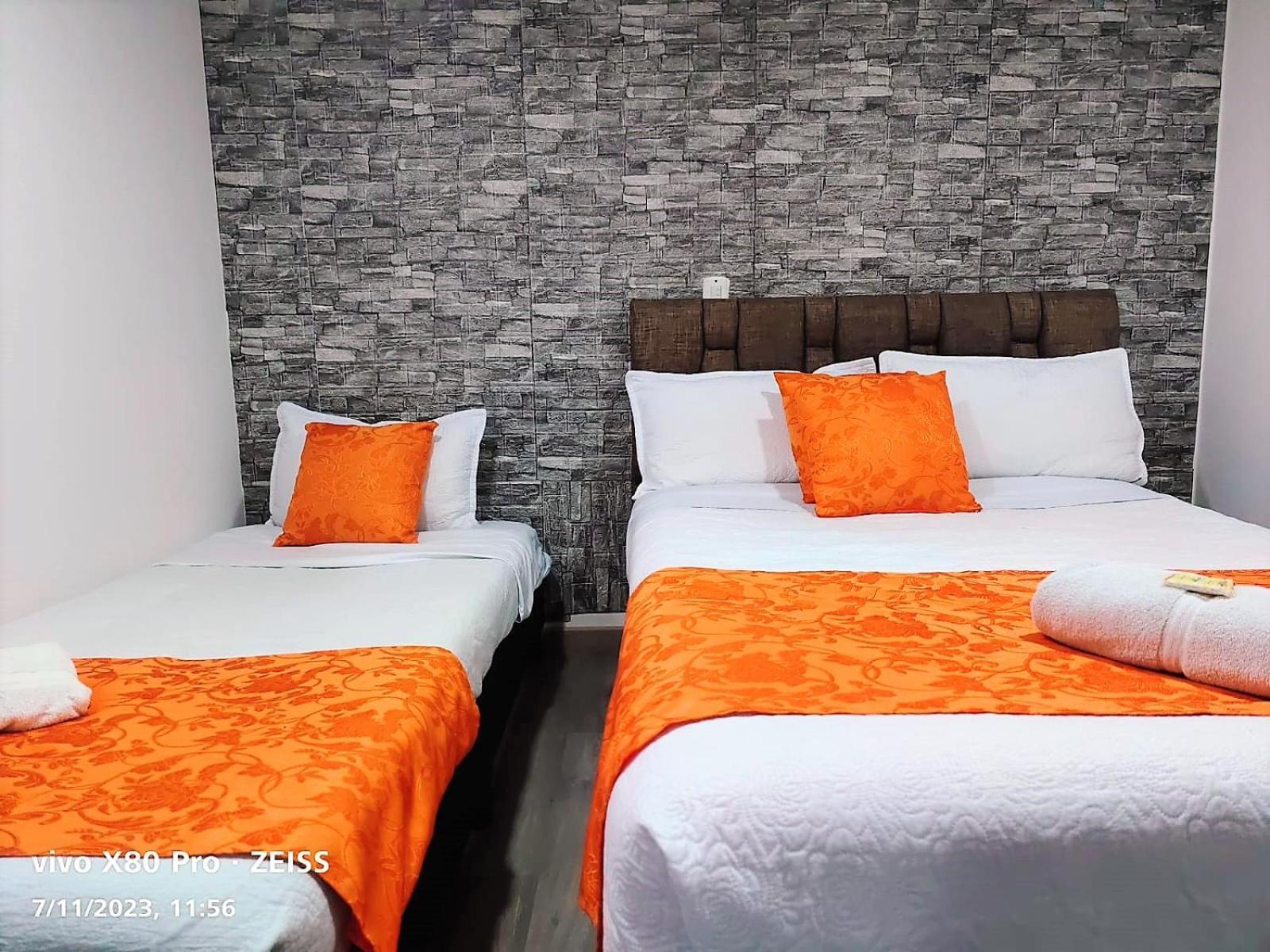 Hotel Kristal Ferial Bogota Exterior photo