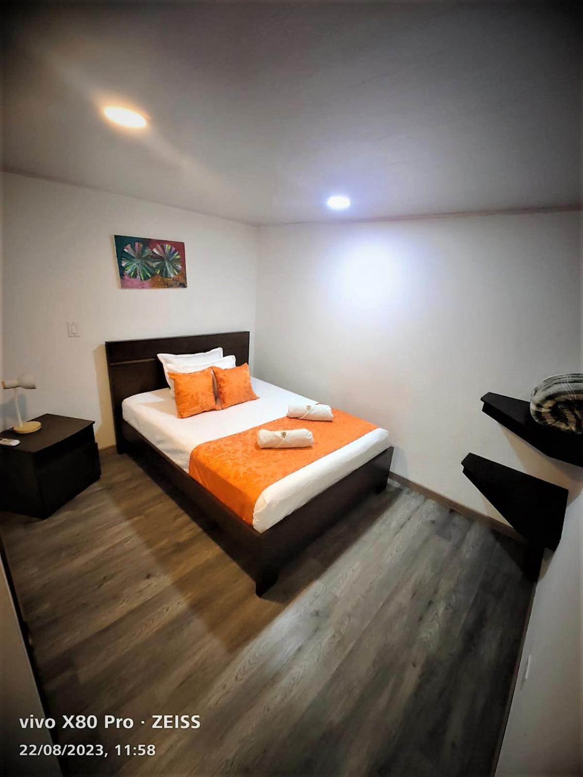 Hotel Kristal Ferial Bogota Exterior photo