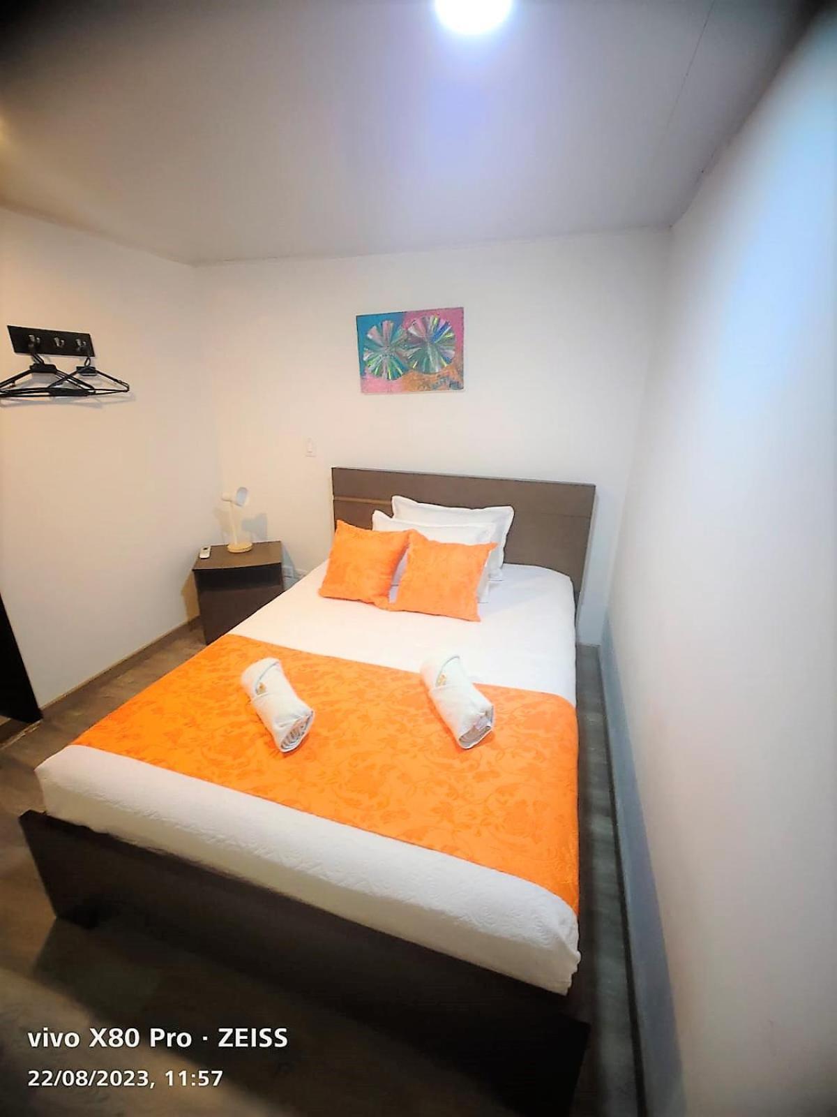 Hotel Kristal Ferial Bogota Exterior photo